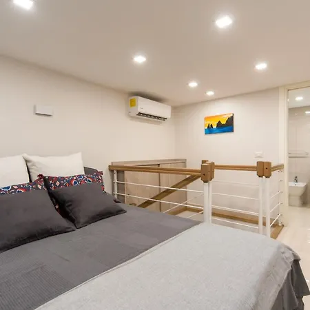 Centro Storico - Casa Con Wi-fi E 4 Posti Letto In Via Dei Tribunali Nápoles