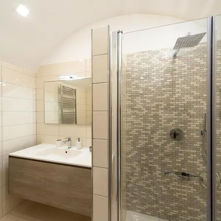 Centro Storico - Casa Con Wi-fi E 4 Posti Letto In Via Dei Tribunali Apartamento