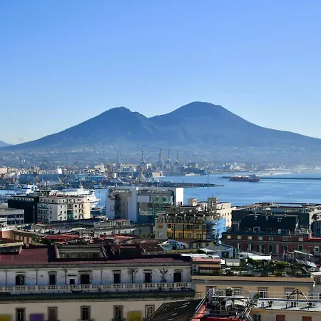 Centro Storico - Casa Con Wi-fi E 4 Posti Letto In Via Dei Tribunali Apartamento *